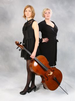 En Vokalist & En Cellist, Anna K. Larson och Sanna Andersson